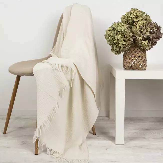 Plaid Ilyana, Crème L.130.0 X L.180.0 Cm 3 Plaid Ilyana, Crème L.130.0 X L.180.0 Cm